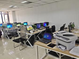 个人自用台式机办公电脑，打印机投影仪笔记本有售后低价转让 85新